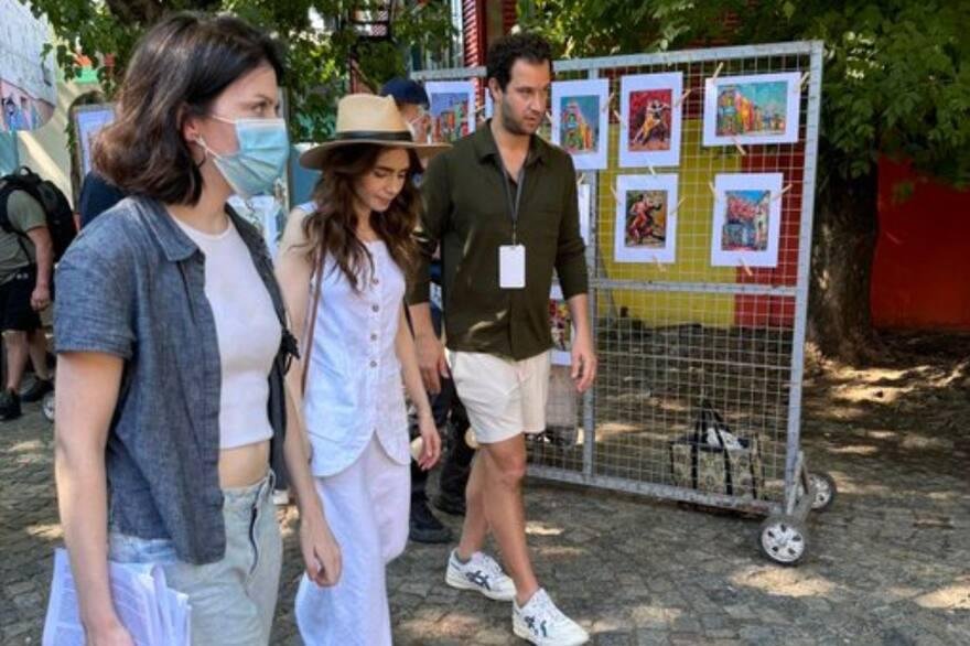 Emily en Buenos Aires: Lily Collins anduvo por San Telmo