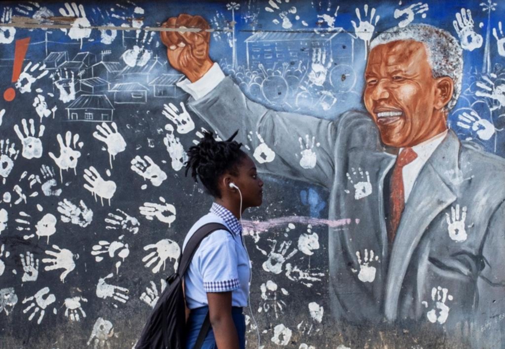 A 10 años de la muerte de Mandela, ícono de la lucha contra el apartheid