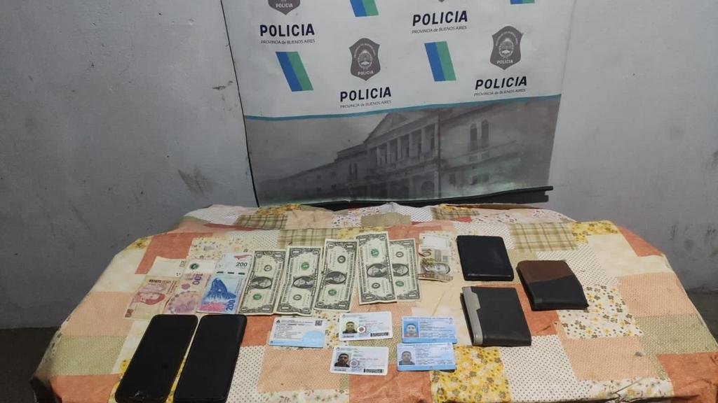 Con un auto robado, asaltó una casa y quiso escapar de la Policía