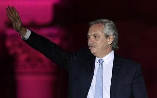 Alberto Fernández le aceptó la renuncia a todo su Gabinete