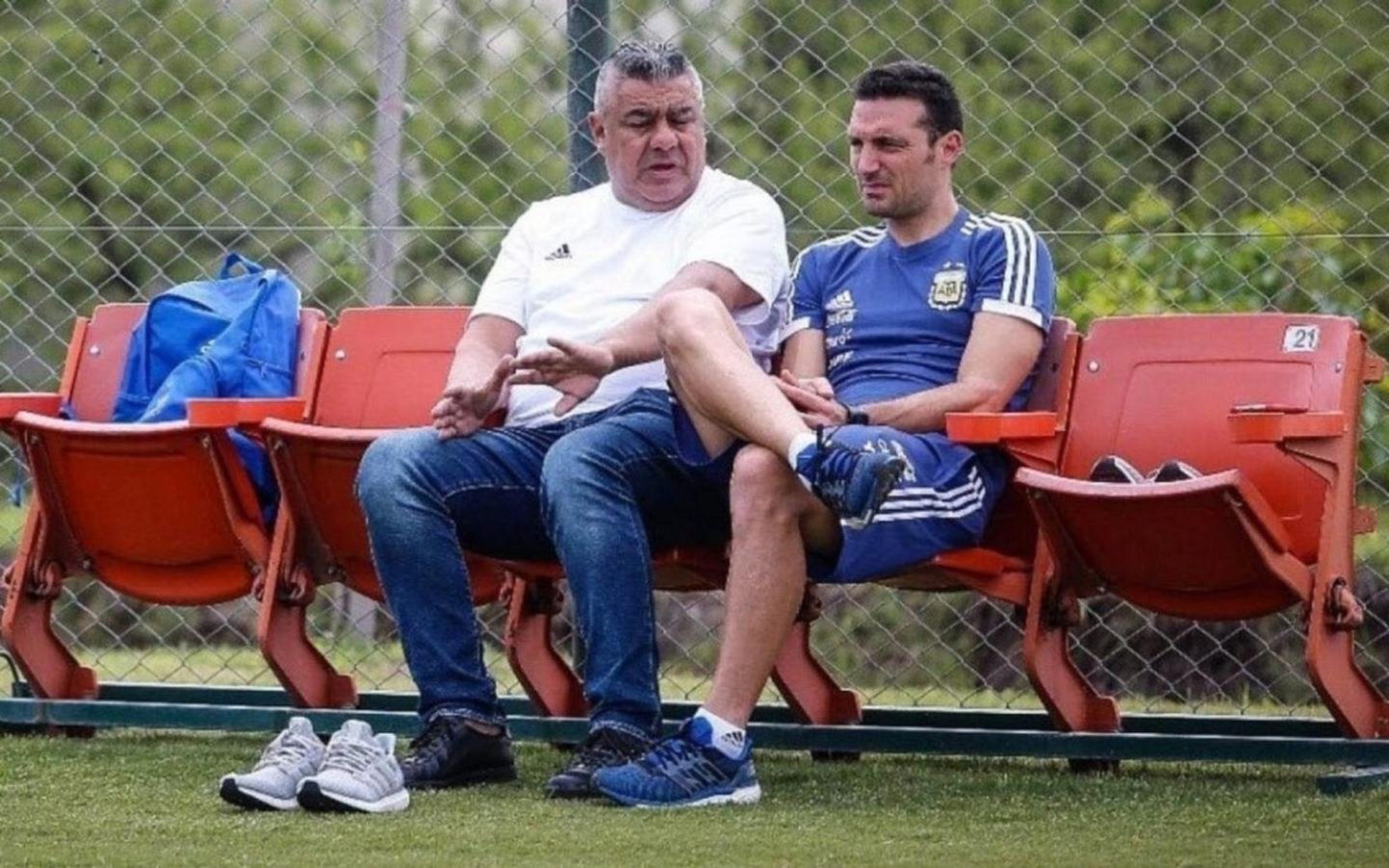 Scaloni se reunió con Tapia: su futuro en la Selección Argentina, previo al sorteo de la Copa América