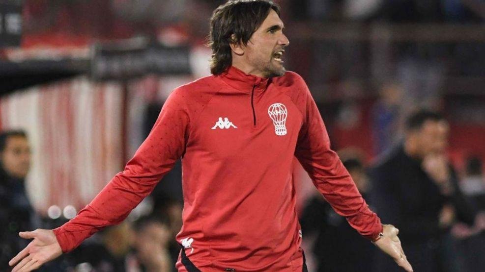 Para Huracán, Boca “rompió los códigos” al llamar a Diego Martínez