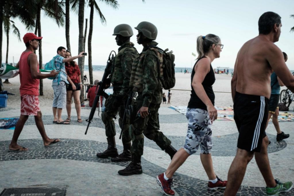 La ola de criminalidad y los “justicieros” sacuden a la idílica Copacabana