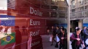 Consultoras esperan una inflación del 219% y recesión el próximo año