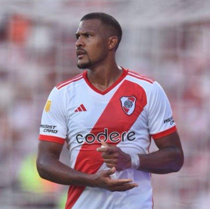 Rondón negocia su salida de River