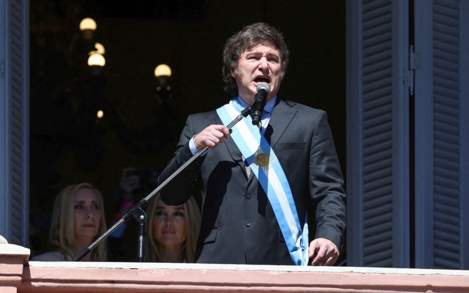 Milei dijo que está "totalmente abocado a evitar la hiperinflación" y reconoció un ajuste "híper ortodoxo"
