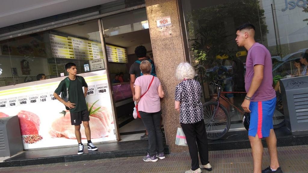 “Estrategias” frente a la góndola y el mostrador