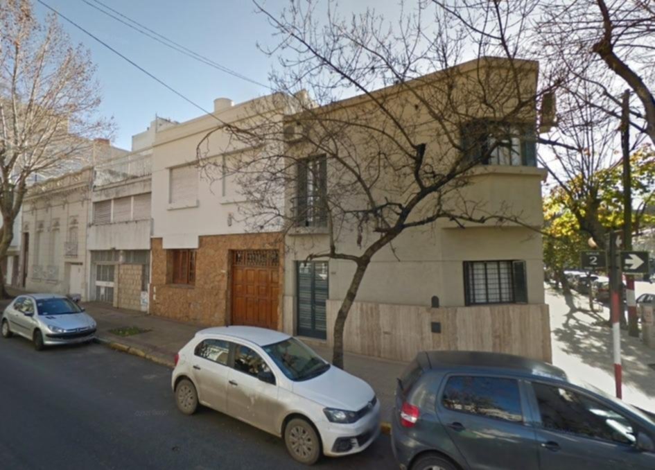 Se fue de viaje y le desvalijaron la casa a unos metros del Ministerio de Seguridad