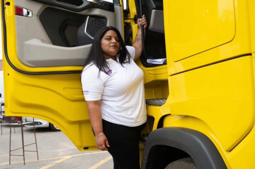 Mujeres al volante: Ya son 60 las conductoras de carga profesionales
