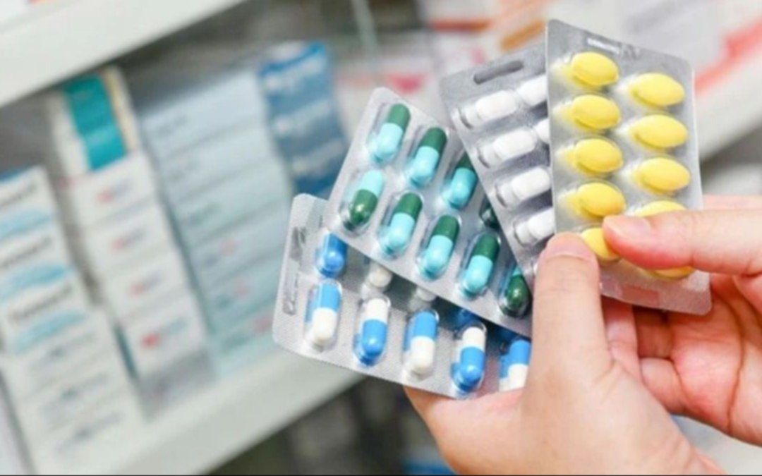 Los medicamentos, por las nubes: la suba de precios de este año supera el 300%