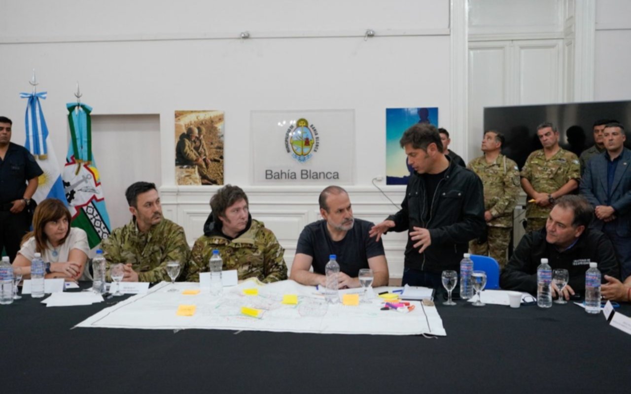 Tras el trágico temporal en Bahía Blanca, Milei y Kicillof encabezan el comité de crisis 