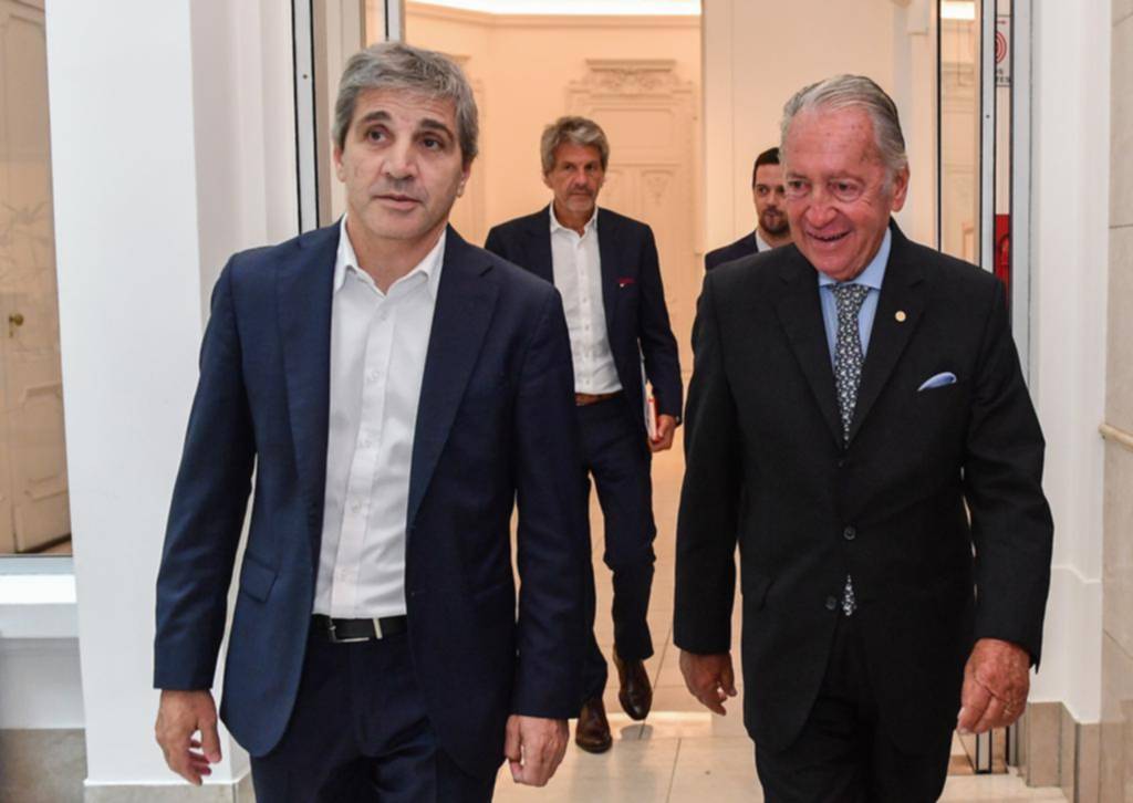 Planteos y pedidos a Caputo de la industria