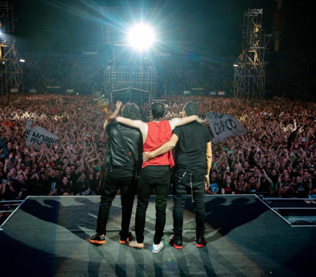 Regalito de Navidad para los fans: Divididos lanzó un registro del show en Vélez