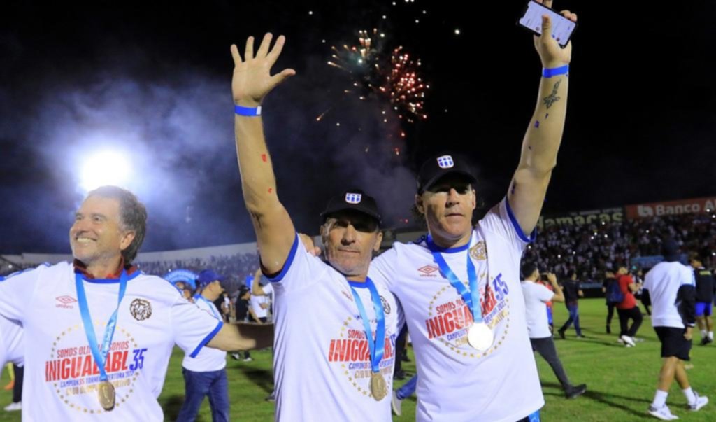 Troglio, campeón y monarca en Honduras