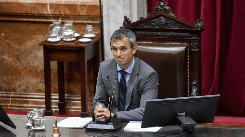 Recorte en Diputados: menos autos y fin a los salones VIP en aeropuertos