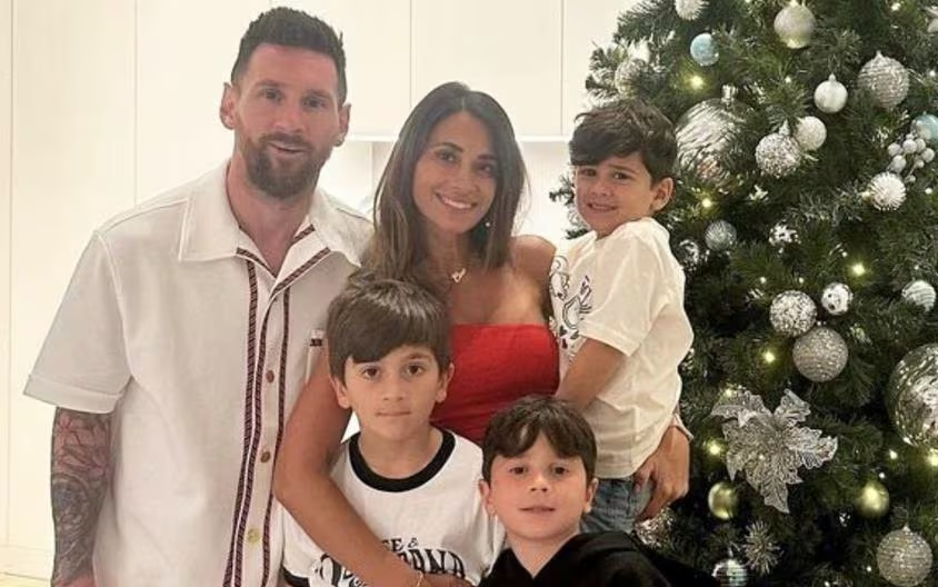 La Navidad de Messi y Antonela Roccuzzo en Rosario, junto a sus hijos