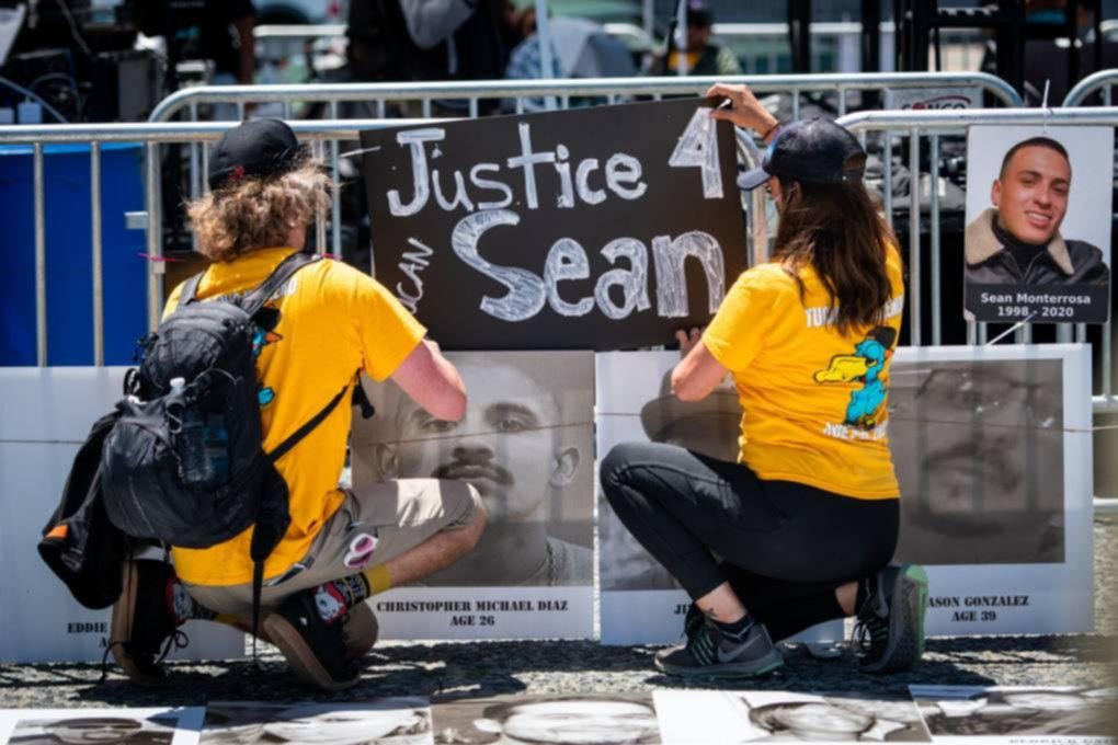 Violencia armada en EE UU: latinos en la mira