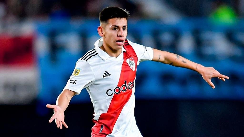 El Diablito, tras los pasos de Julián, jugará en el City