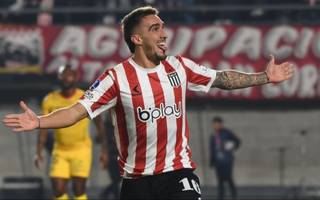 ¿Mauro Méndez se queda o se va?: "Está muy contento en Estudiantes y quiere seguir jugando acá"