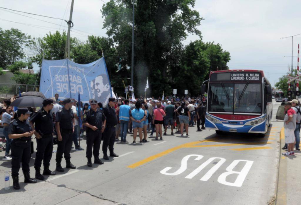 Luis D´Elía volvió a los piquetes en el Conurbano