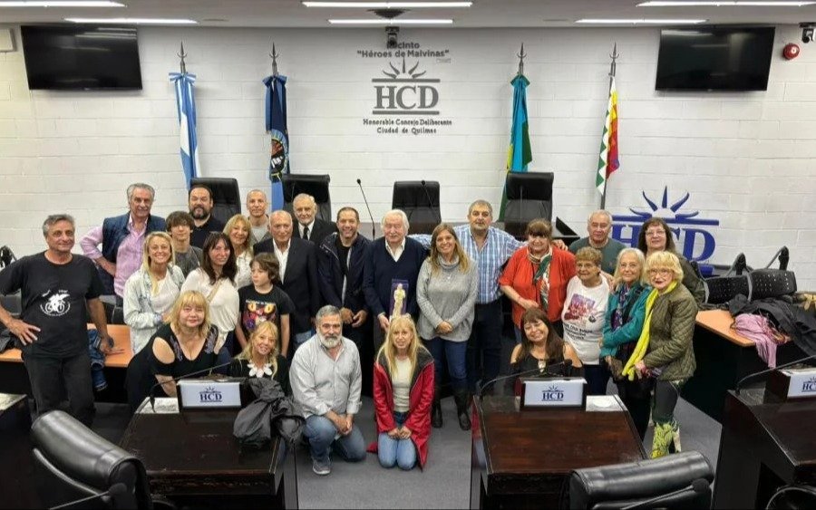 Entregan una distinción al Dr. Justo Blanco en Quilmes