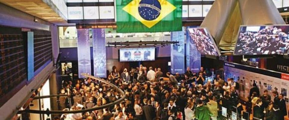Los fondos de deuda de los mercados emergentes sufren por fuertes salidas