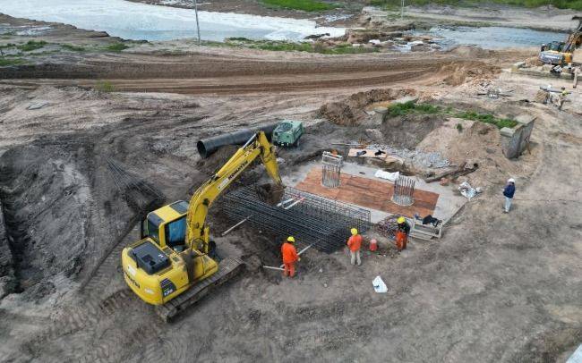 Progresan las obras de puentes en la Cuenca del Rio Salado