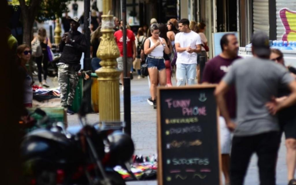 Los bancos siguen de 10 a 15 y festeja el comercio