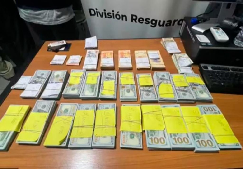 Escándalo: “El dinero no era mío”, dijo el senador detenido con US$200 mil