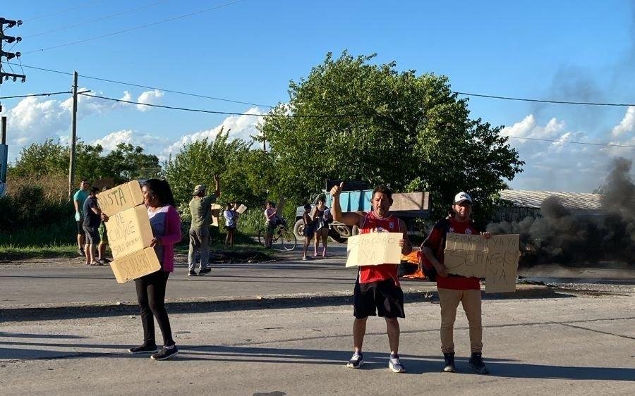 Piquete en Etcheverry en reclamo de semáforos