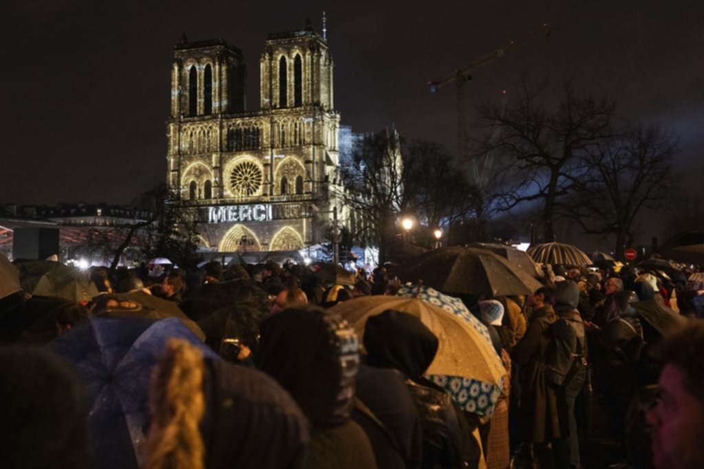 Reabrió Notre Dame: emoción, personalidades e historia