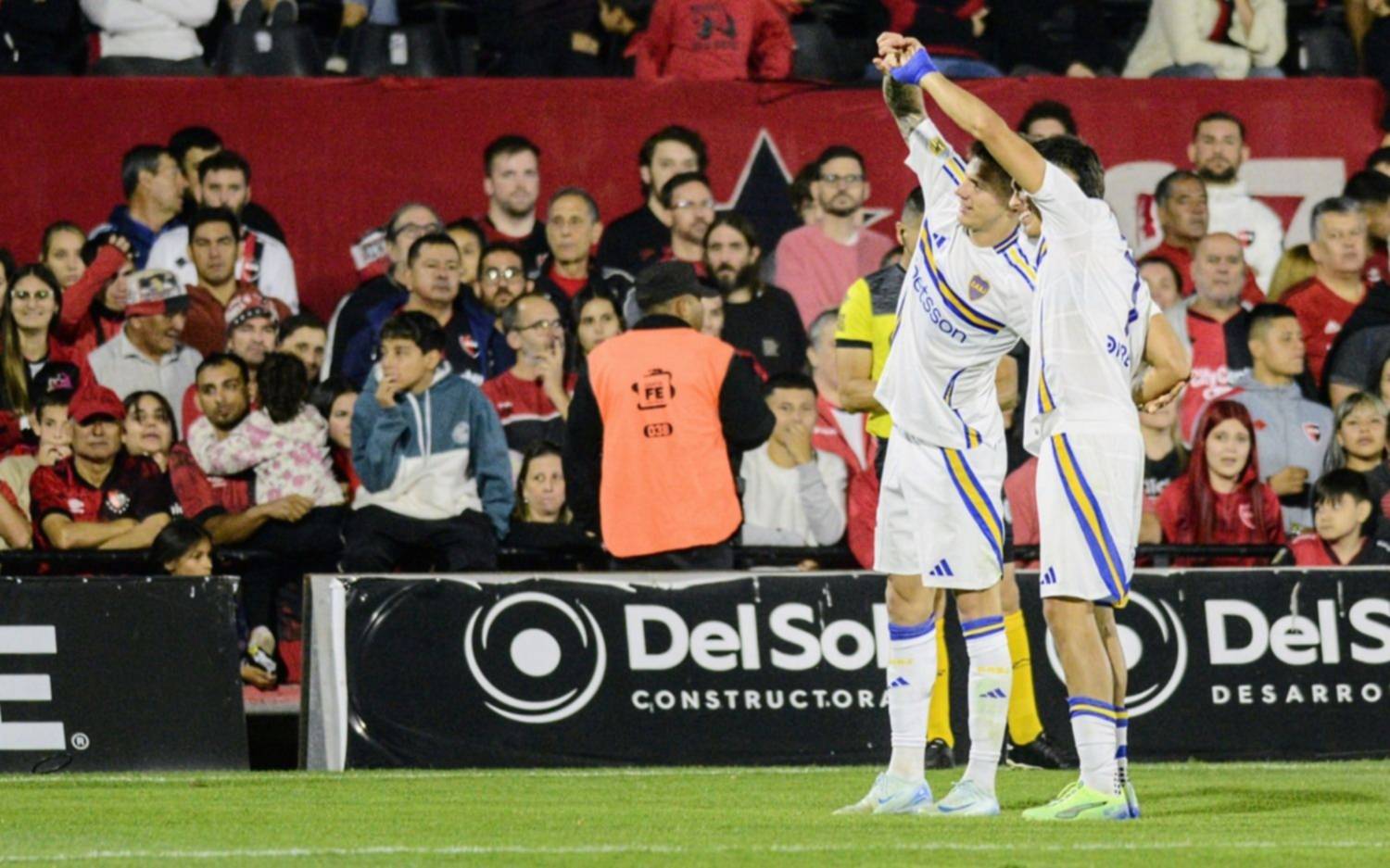 Boca superó por la mínima a Newell's en Rosario y se acerca a la Copa Libertadores 2025