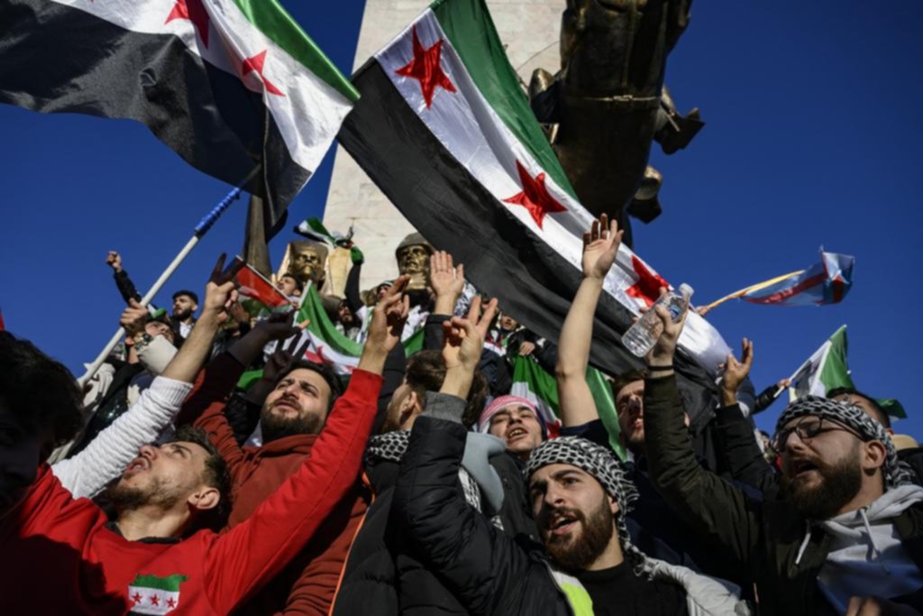 La caída de Assad: se asiló en Moscú y Siria festeja