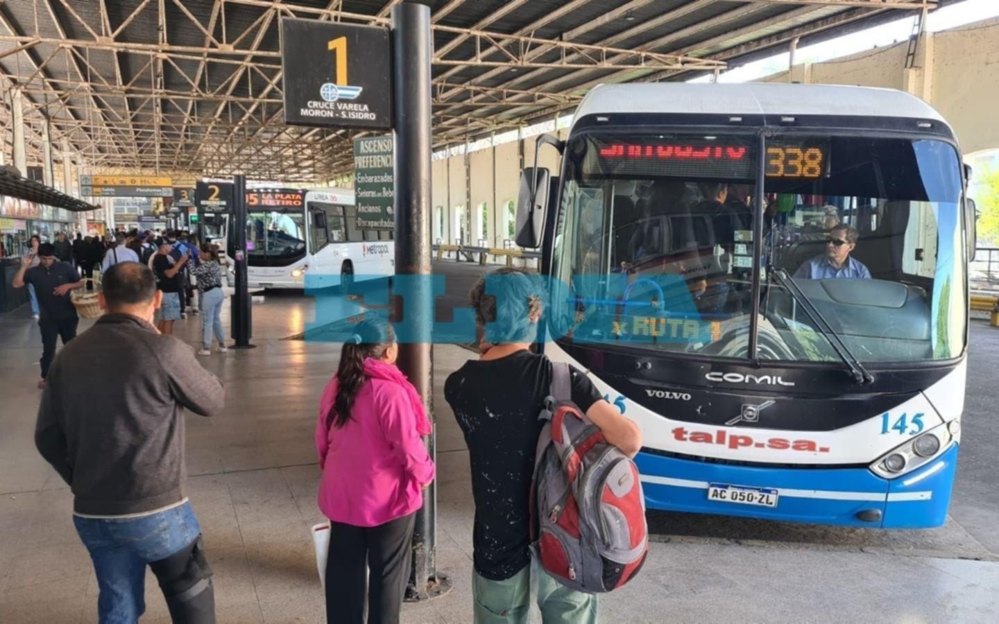 La Plata: el TALP suspendió el servicio por el ataque a un chofer con una botella