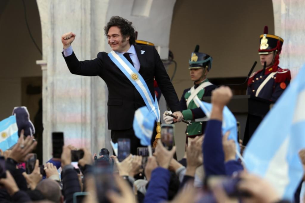 A un año de la gestión Milei: cara y seca de una nueva era política