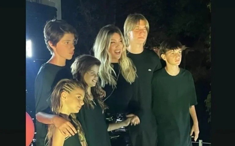 Wanda Nara y su nueva vuelta al sol: los 38 llegaron con un mega festejo
