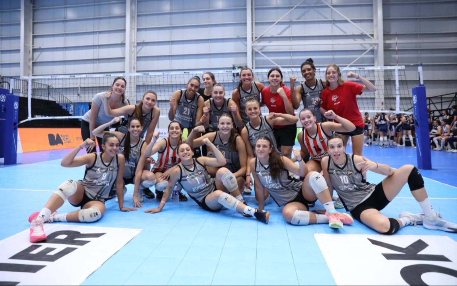 Estudiantes se quedó con el clásico ante Gimnasia y logró el pase a la final en vóley femenino