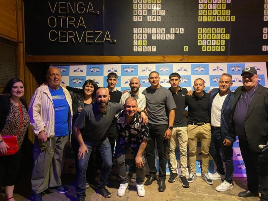 La familia de Franequip, de fiesta para despedir 2024