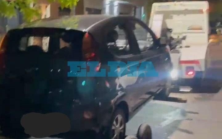 Bronca con la grúa de acarreo en La Plata : denuncian que de noche “levanta autos a diestra y siniestra” 