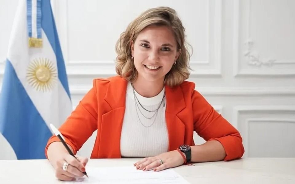 Estefanía Cora, la reemplazante de Edgardo Kueider : referente de La Cámpora de Entre Ríos