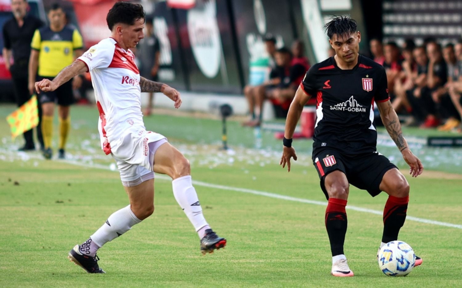 Estudiantes vs Argentinos.- El Pincha terminó el torneo empatando 2 a 2 con el Bicho y ratificando que tiene enormes problemas en su defensa