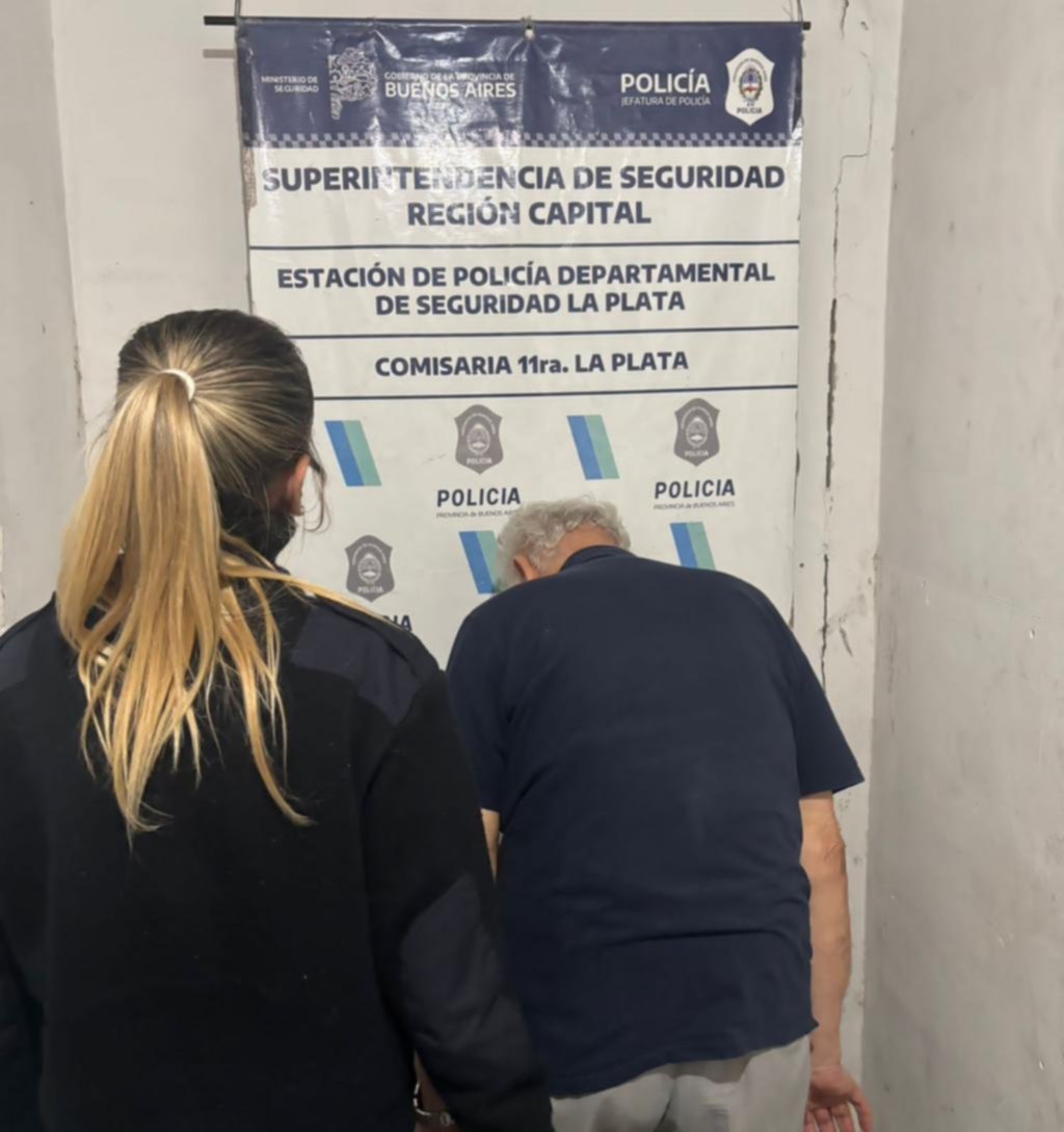 Le apuntó a su hija “por temas laborales”