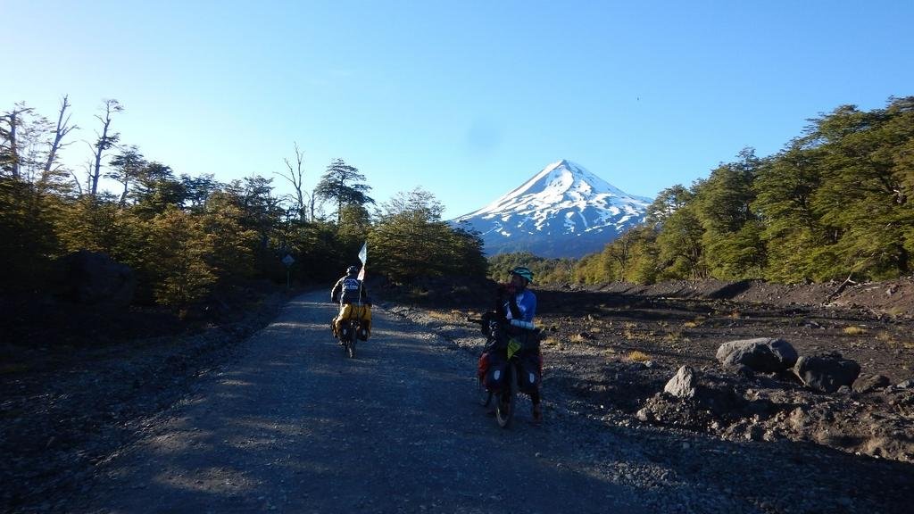 De La Loma a los Andes: llevan 20 años cruzando a Chile en bicicleta