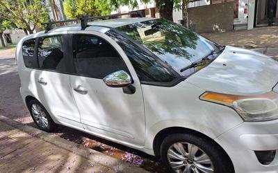 Una banda de encapuchados metió miedo en 133, 78 y 79