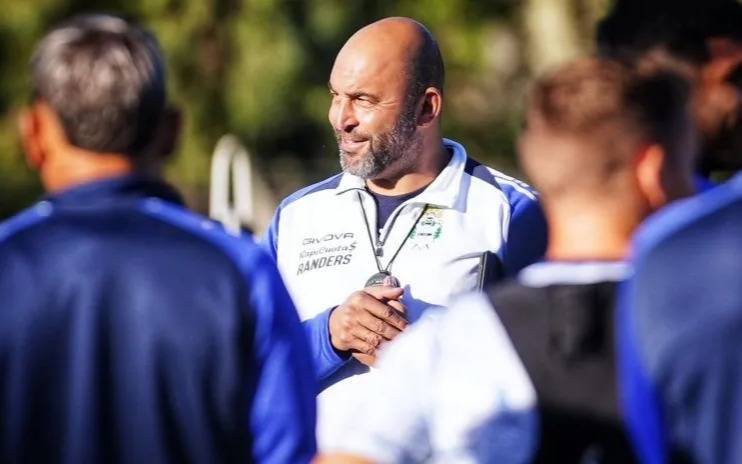 Méndez y los jugadores de Gimnasia, cara a cara en Estancia Chica: ¿De qué hablaron?