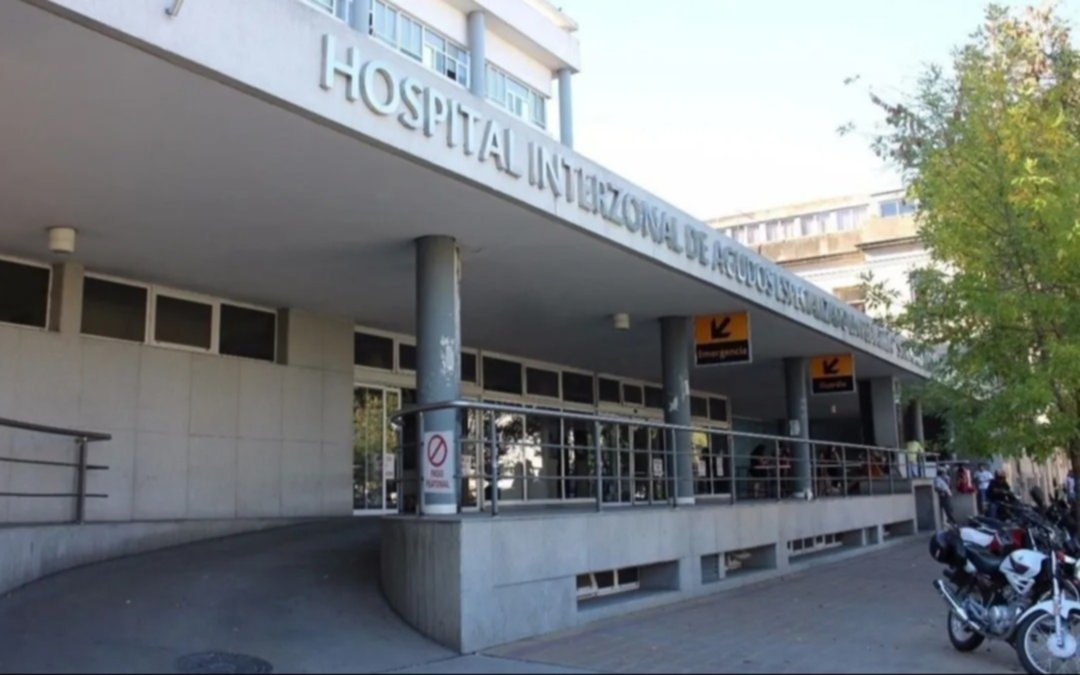 Susto en pleno centro: una adolescente cayó a un pozo y fue trasladada hacia el Hospital de Niños