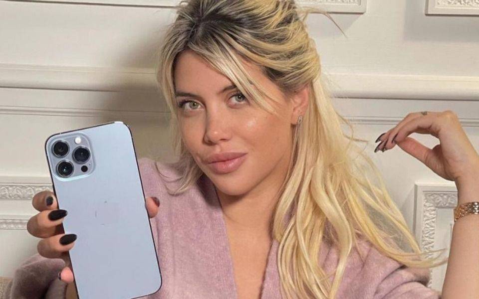 La "Moncha" y el "portador de armas": Wanda Nara filtró chats mencionando a Icardi, la China Suárez, L-Gante y Maxi López