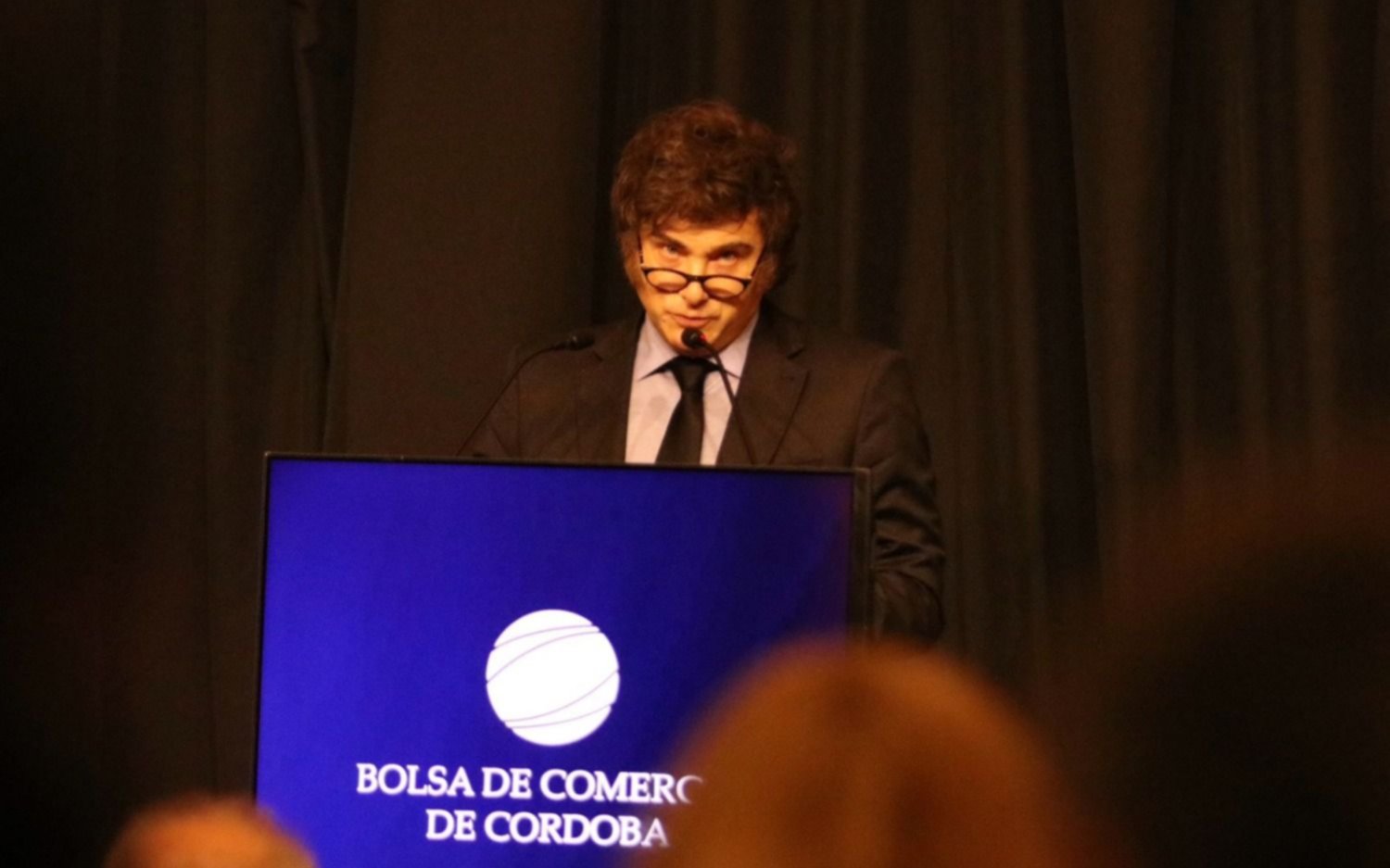 Javier Milei y un dardo a Victoria Villarruel: "Cada vez que me voy siempre alguno me hace alguna, sin comentarios": 