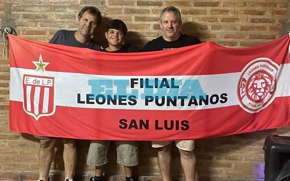Todo el color de la caravana Pincha hacia Santiago: las fotos de los hinchas al WhatsApp de EL DIA