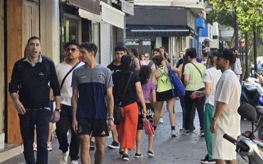 Navidad: comercios del centro platense abrirán este domingo